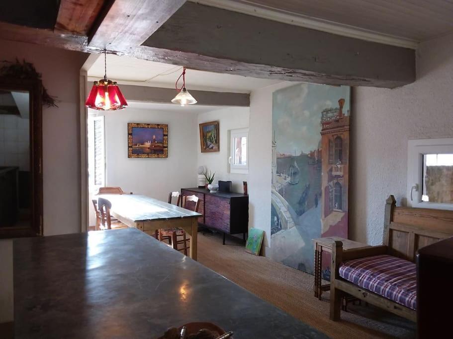 Charme Centre Historique 17E Siecle Apartment Aramon Ngoại thất bức ảnh