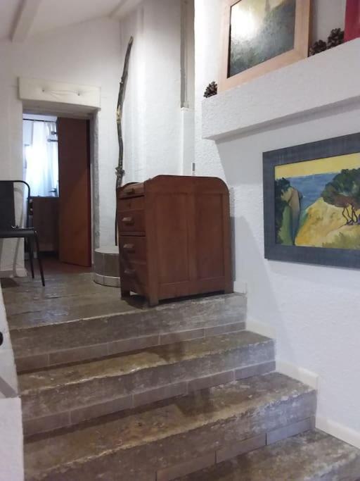 Charme Centre Historique 17E Siecle Apartment Aramon Ngoại thất bức ảnh
