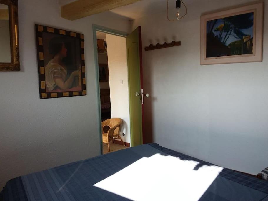 Charme Centre Historique 17E Siecle Apartment Aramon Ngoại thất bức ảnh